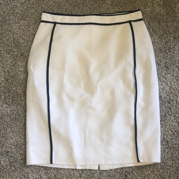 J. Crew Dresses & Skirts - JCrew white lLinen Pencil Skirt with herringbone weave and black piping